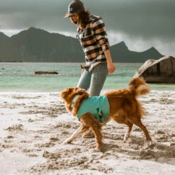 Hurtta Cooling Wrap - Hellblau -Tierfreunde Günstiges Geschäft hurtta cooling wrap lichtblauw 178459 0500 none